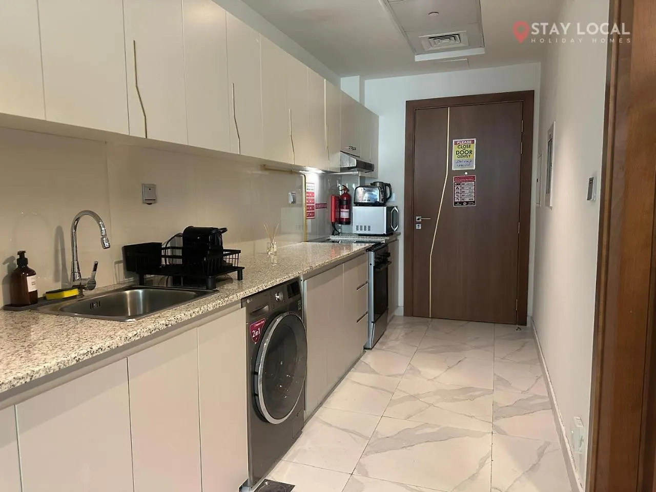 Apartment Uptown Getaway Charming Studio With Canal Burj & View Dubai